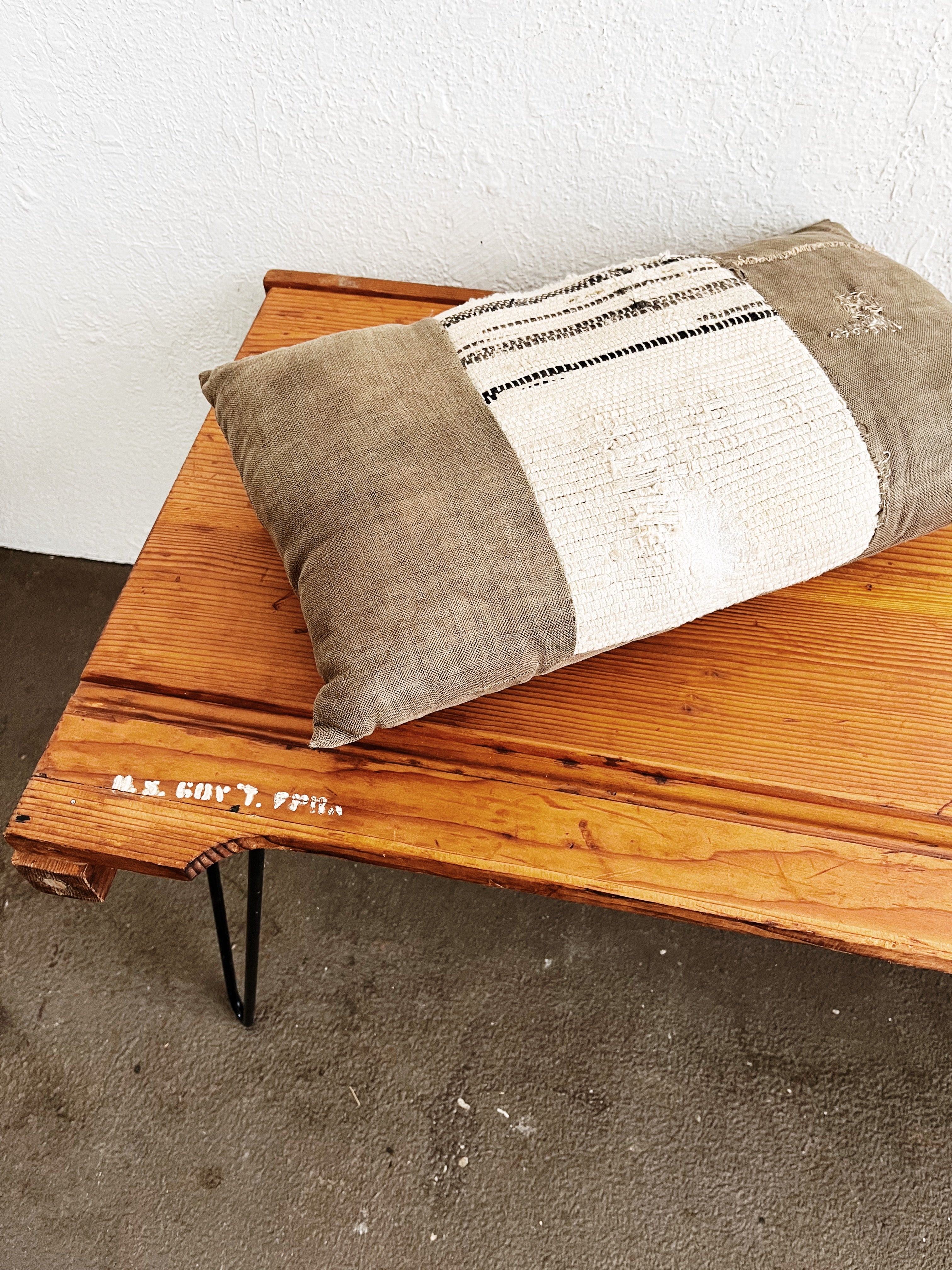 Vintage Hairpin Bench - Thumbnail 4