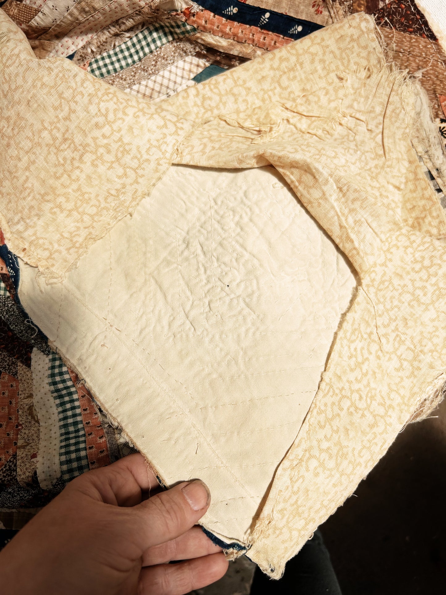 Stunning Antique Summer Quilt