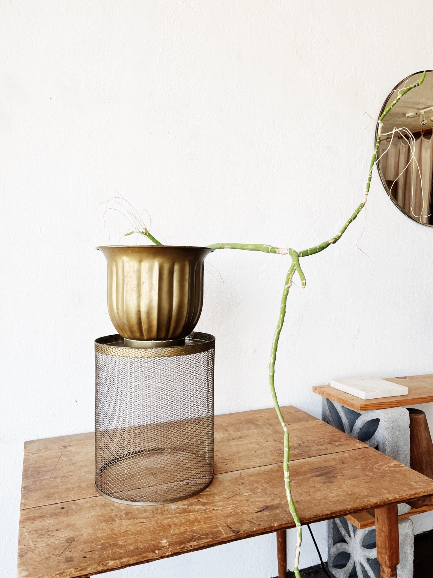 Vintage Gold Mesh Basket