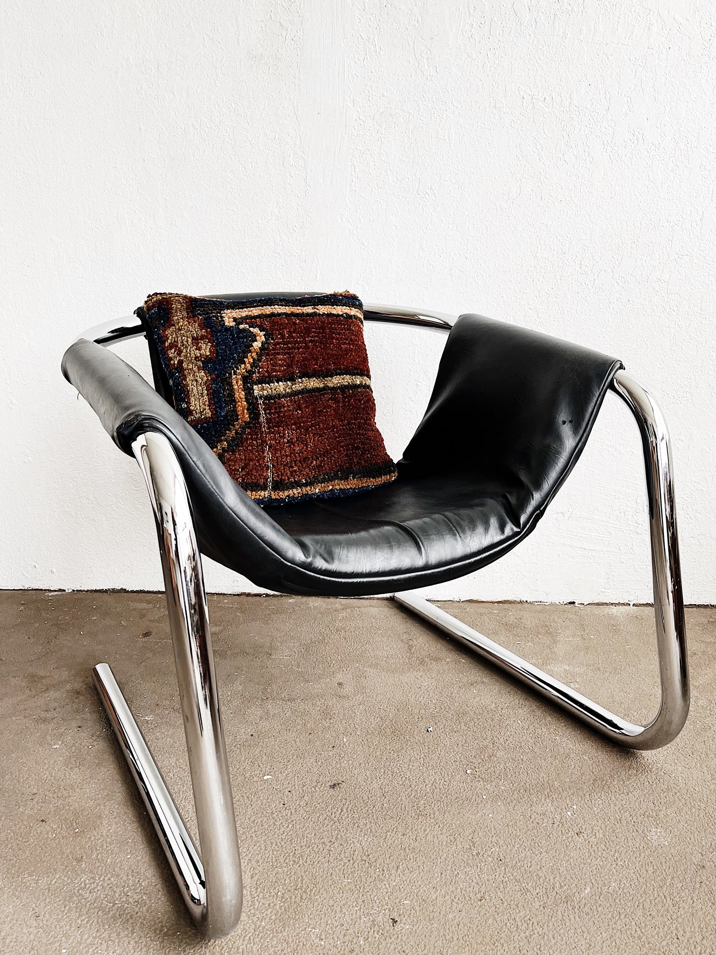 Post Mod Vecta Zernatt Cantilevered Chair