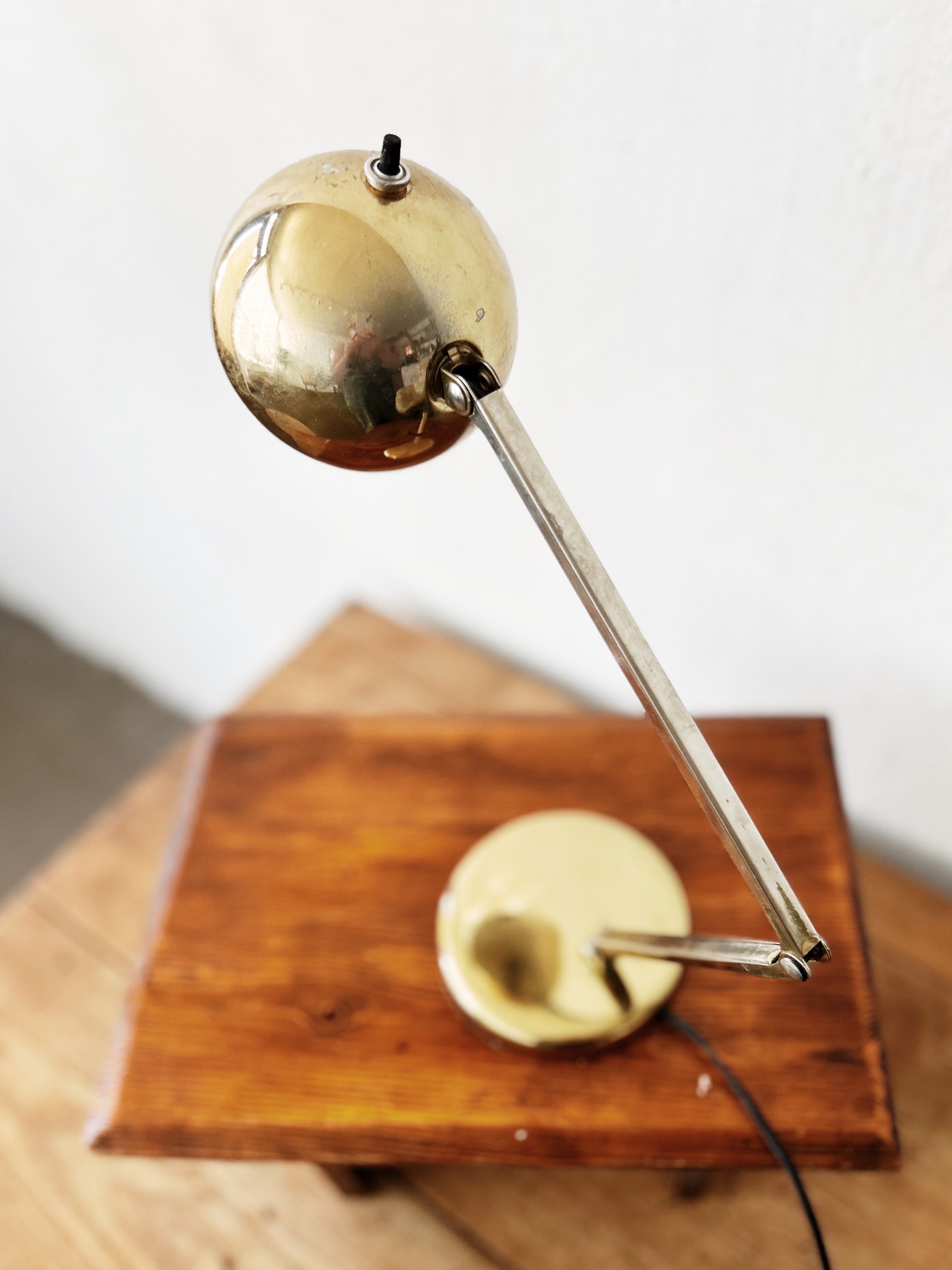 Vintage Eyeball Lamp - Thumbnail 4
