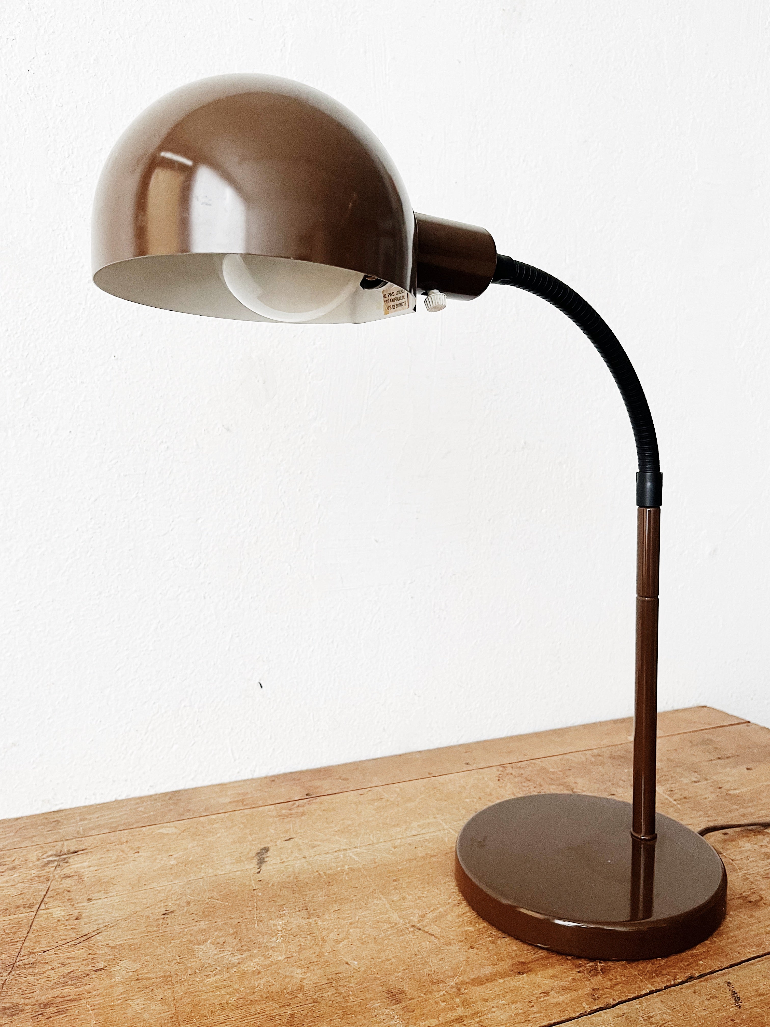 Mid Century Enamel Lamp - Thumbnail 4