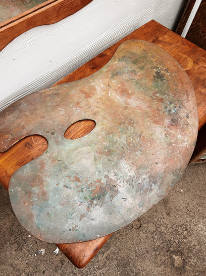 Oversized Vintage Paint Pallette