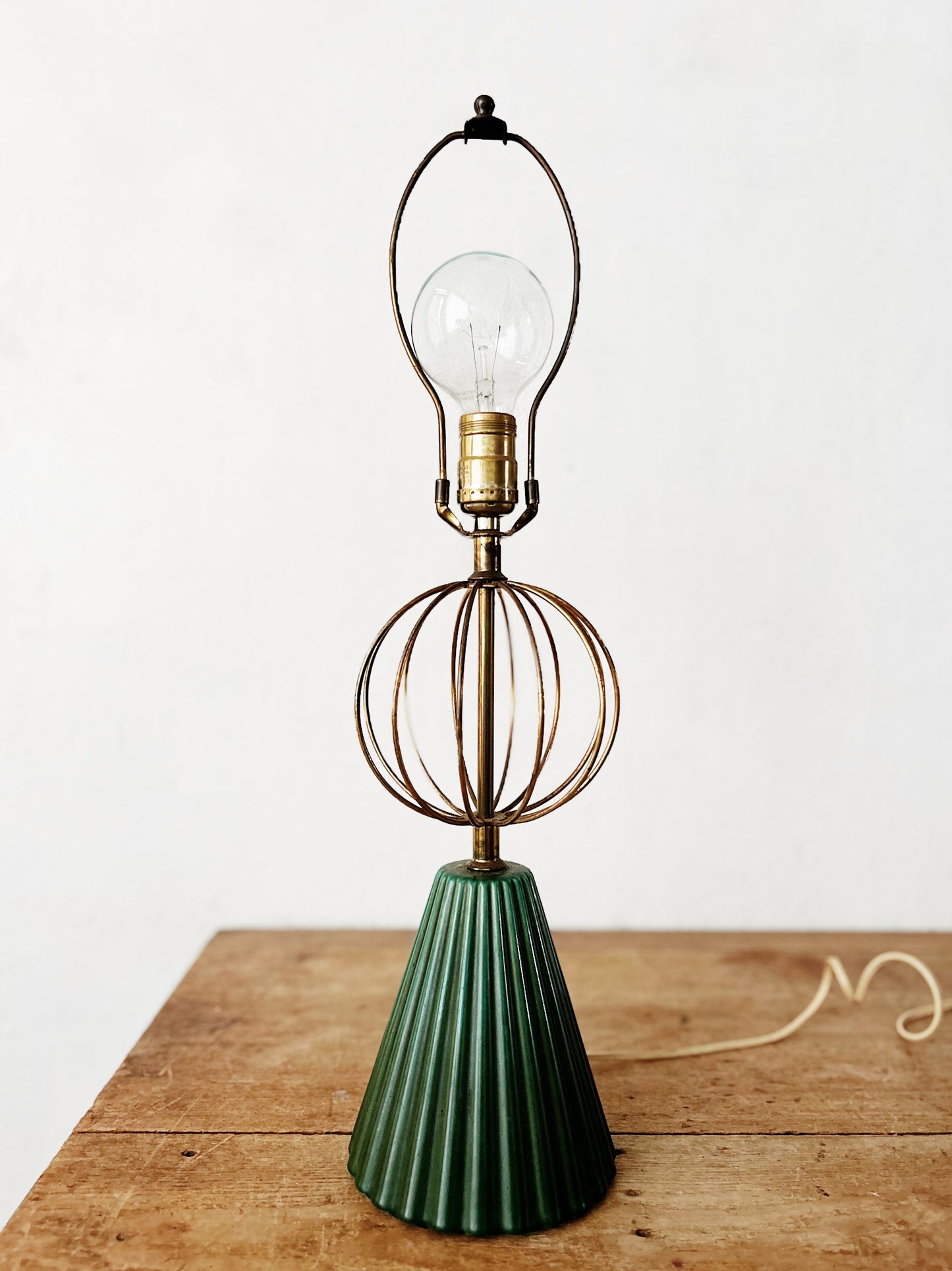 Ceramic Mid Modern Lamp