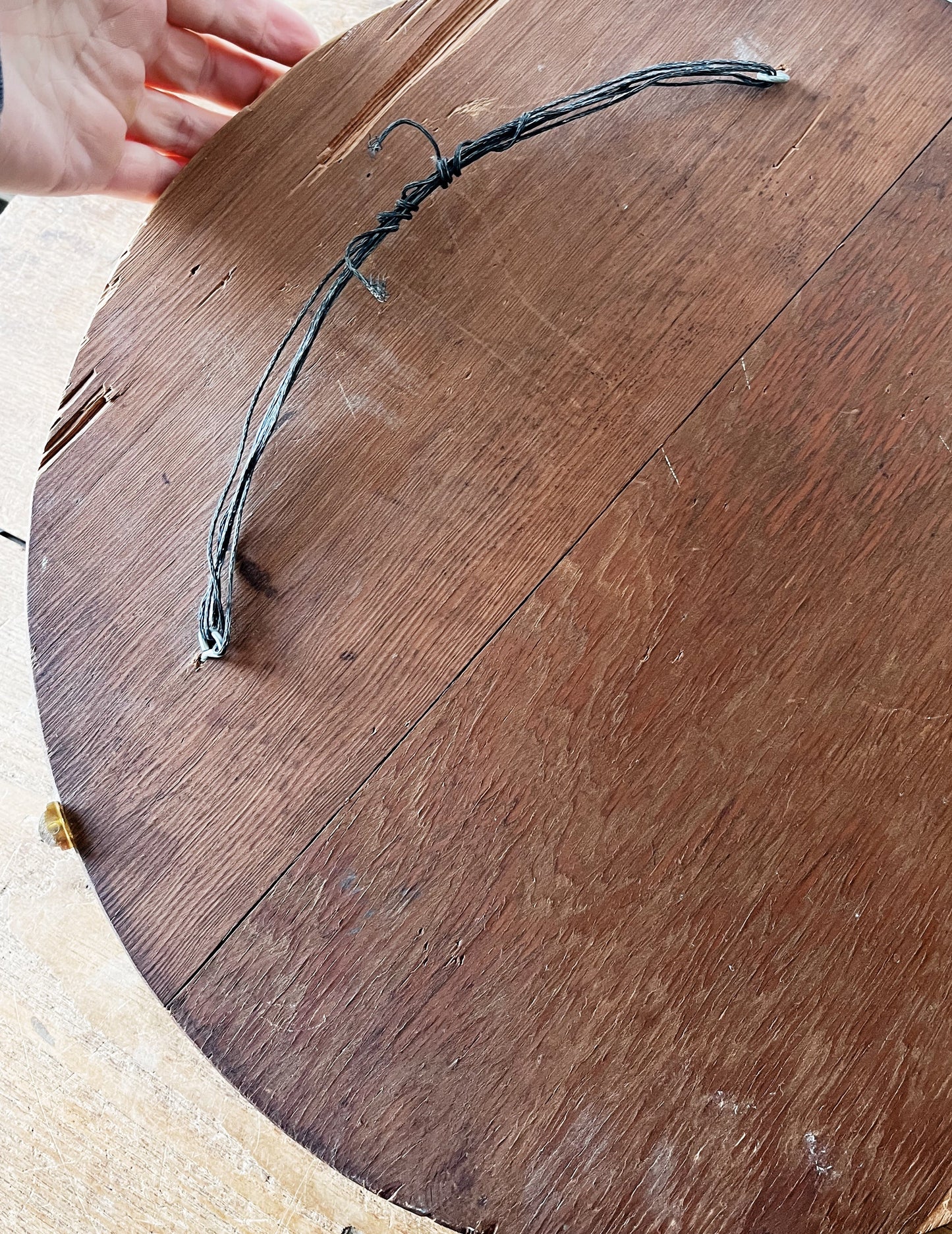 Round Industrial Edge Vintage Mirror