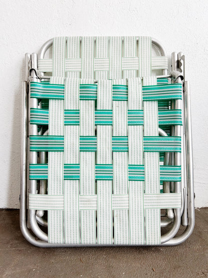 Mid Century Folding Lounge Lawn Chair