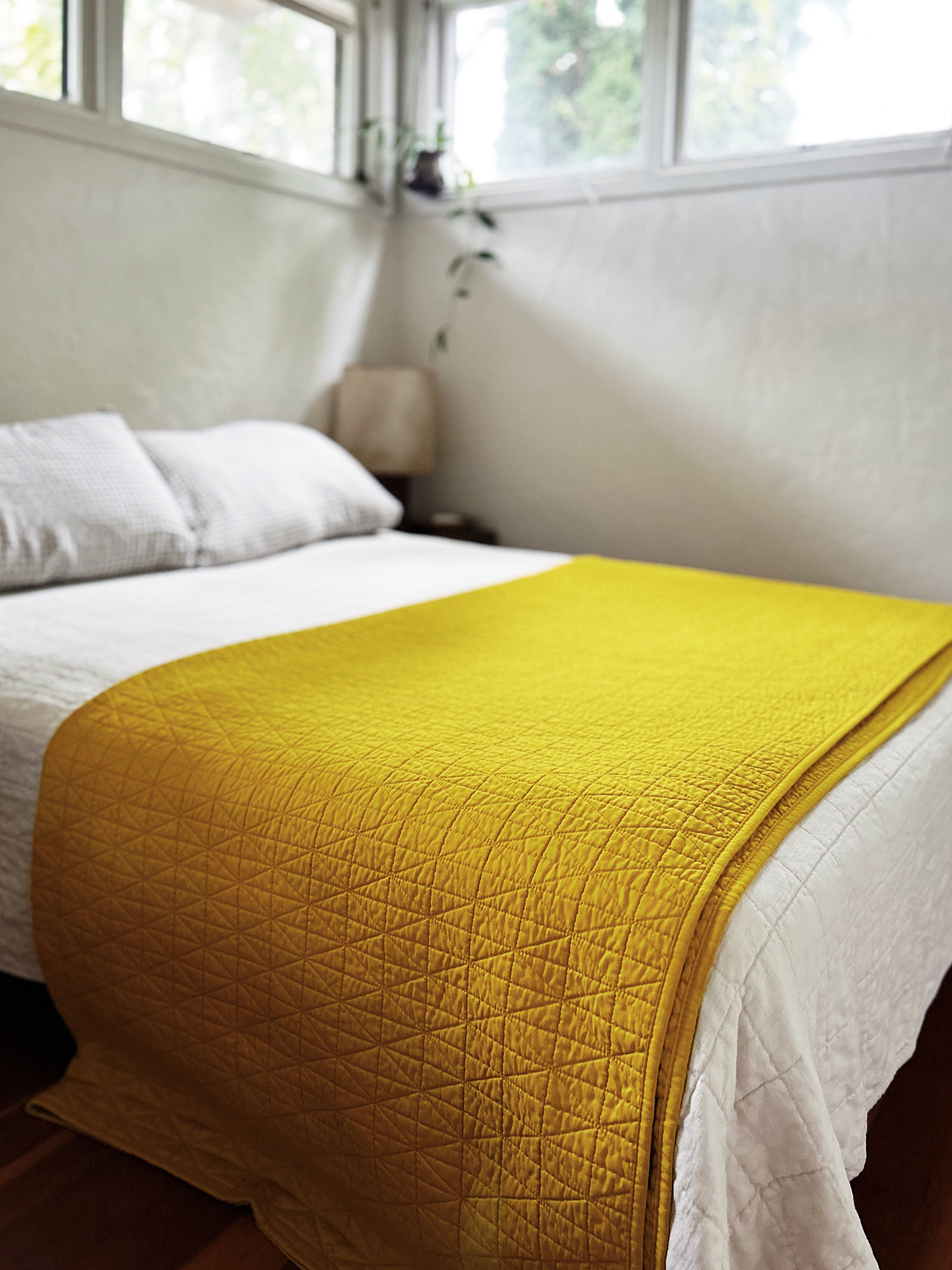 Contemporary Quilted Blanket - Thumbnail 2