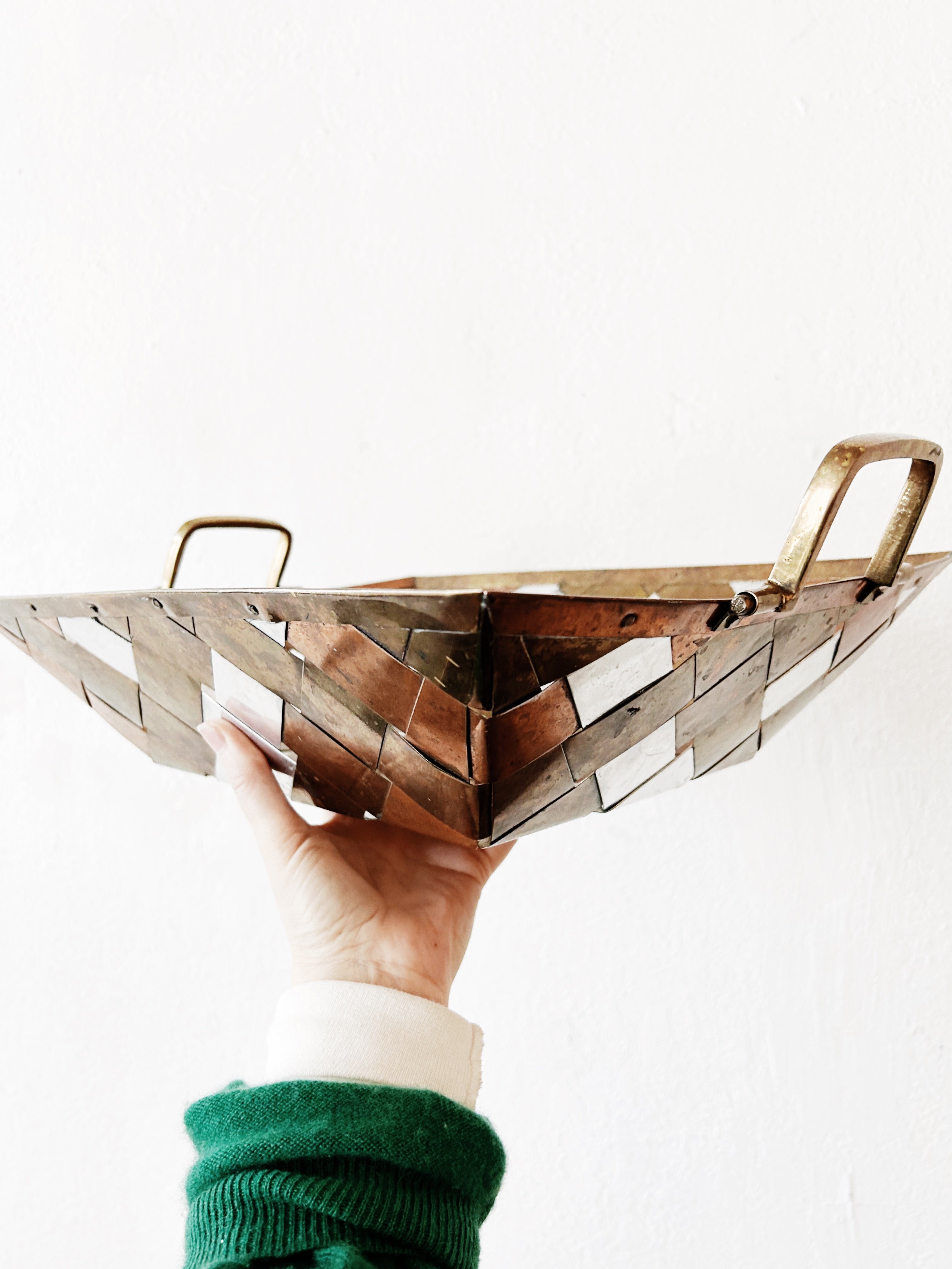 Maven Collective Woven Metal Basket - Thumbnail 3