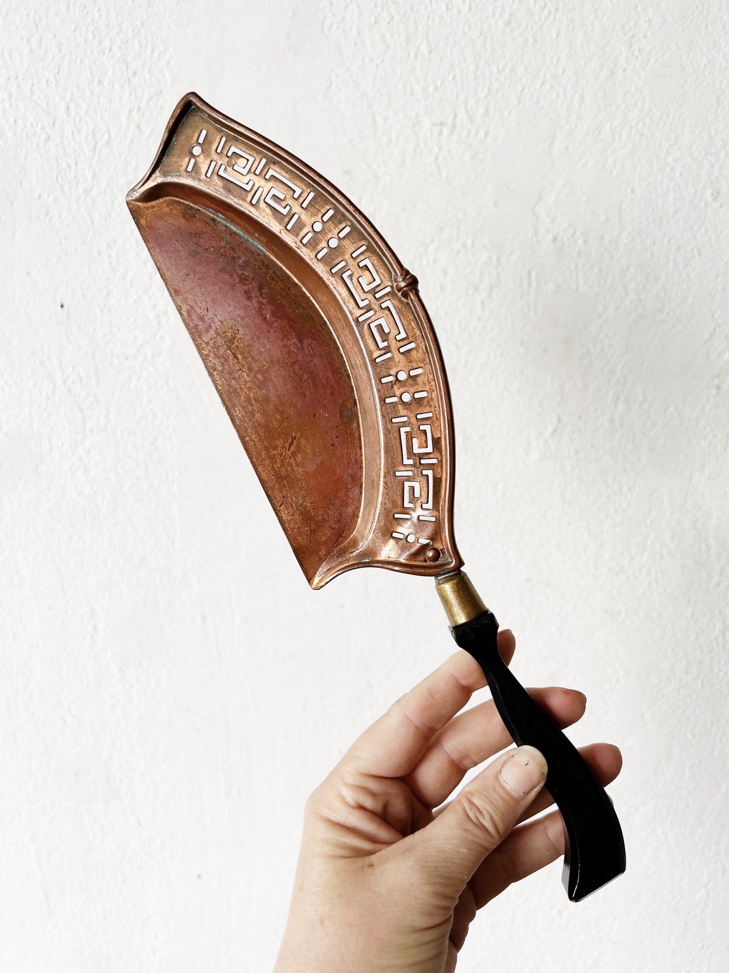 Antique Copper Dust Pan