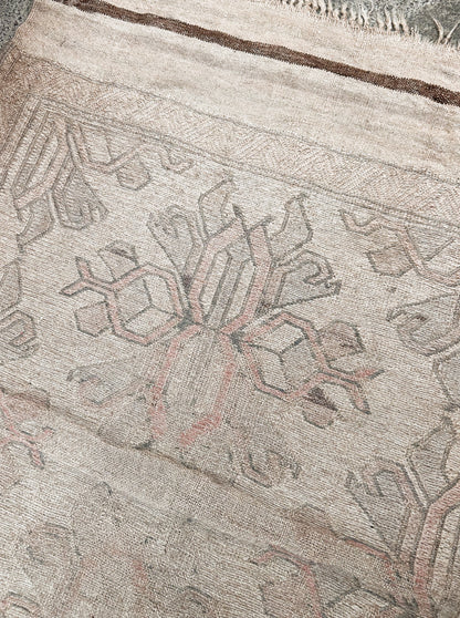 Vintage Wool and Linen Kilim Rug