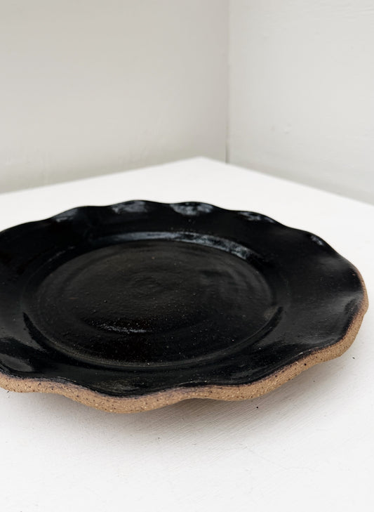 Handmade Ruffle Edge Plate Set