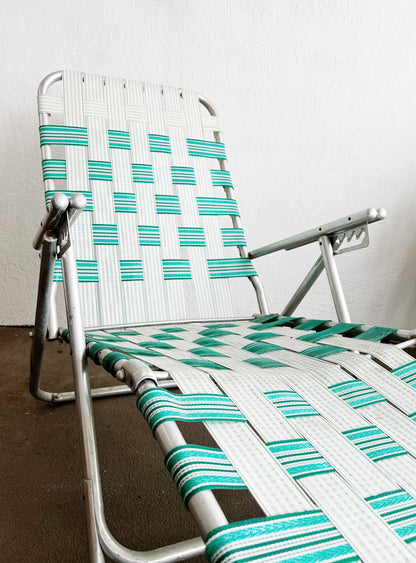 Mid Century Folding Lounge Lawn Chair