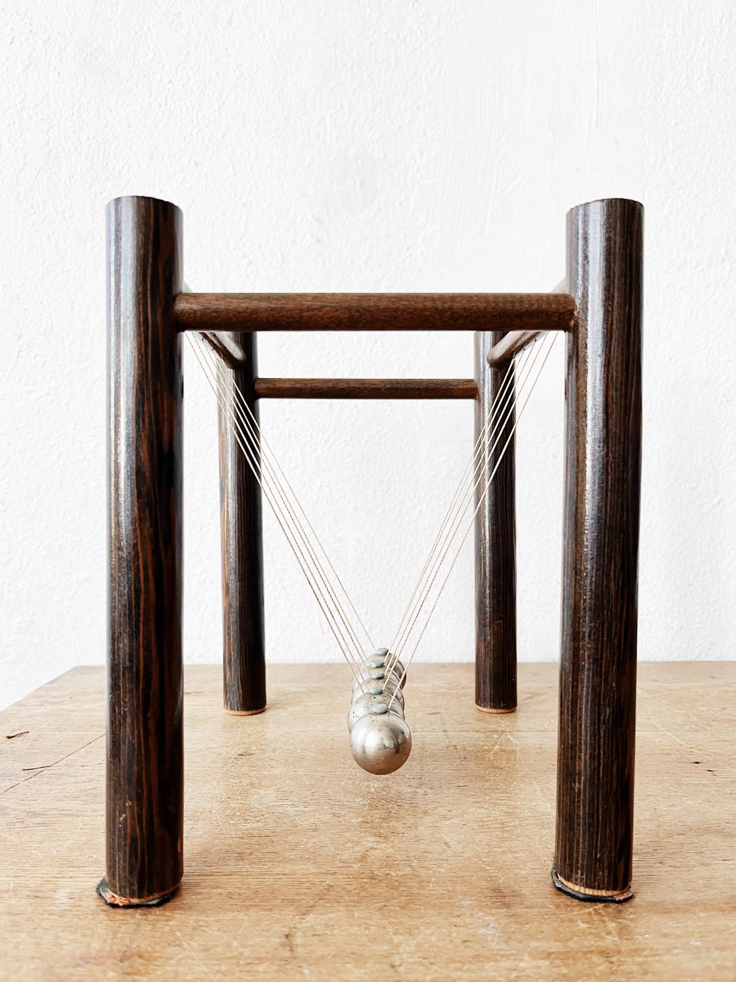 Vintage Newton’s Cradle