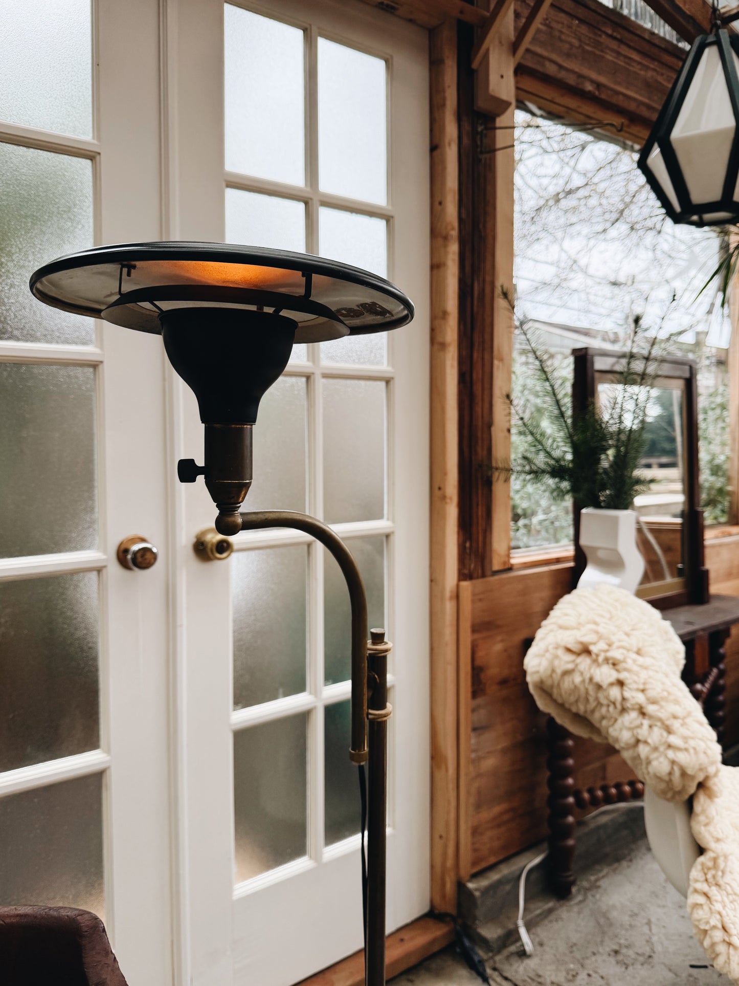 MG Wheeler Flying Saucer Floor Lamp