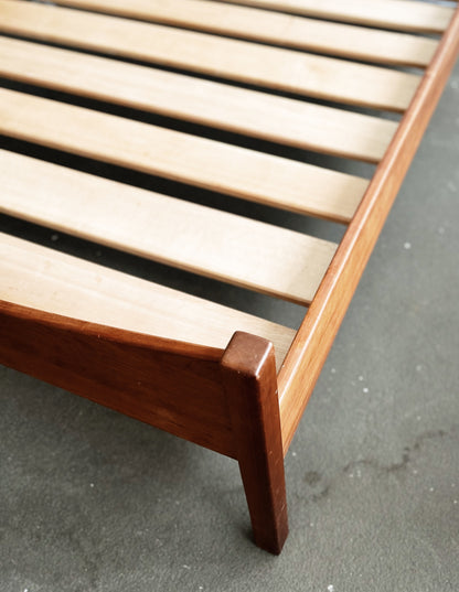 Vintage Charles Webb Full Bed in Cherry