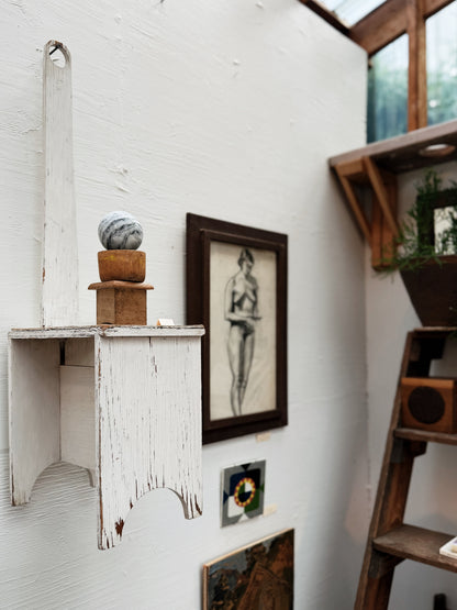 Shaker Peg Stool