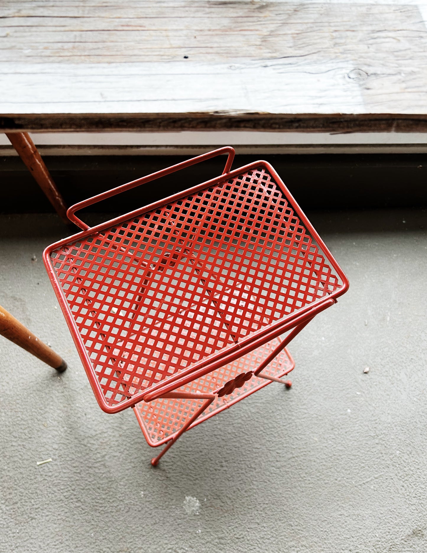Mid Century Metal Stand