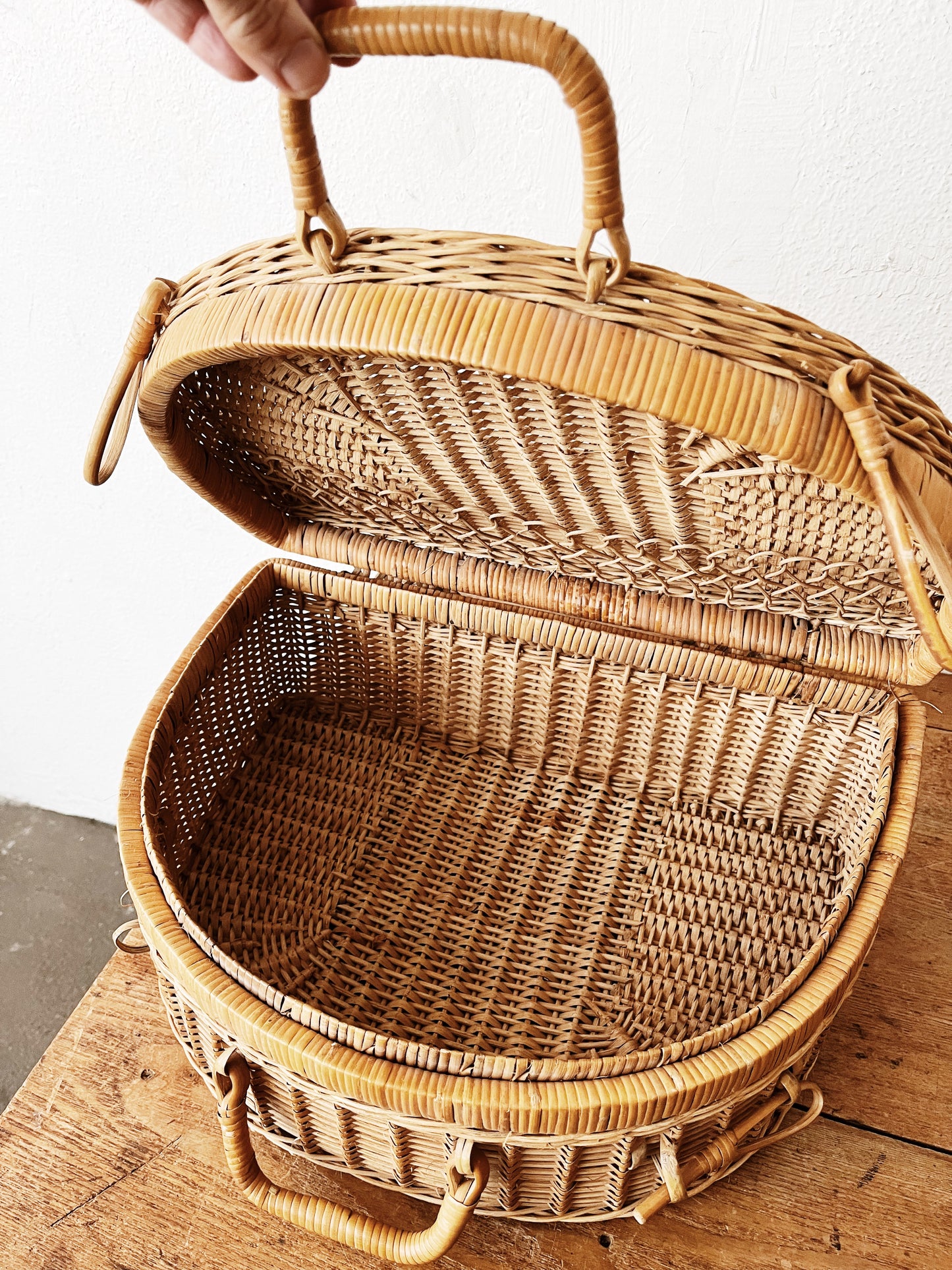 Vintage Picnic Basket