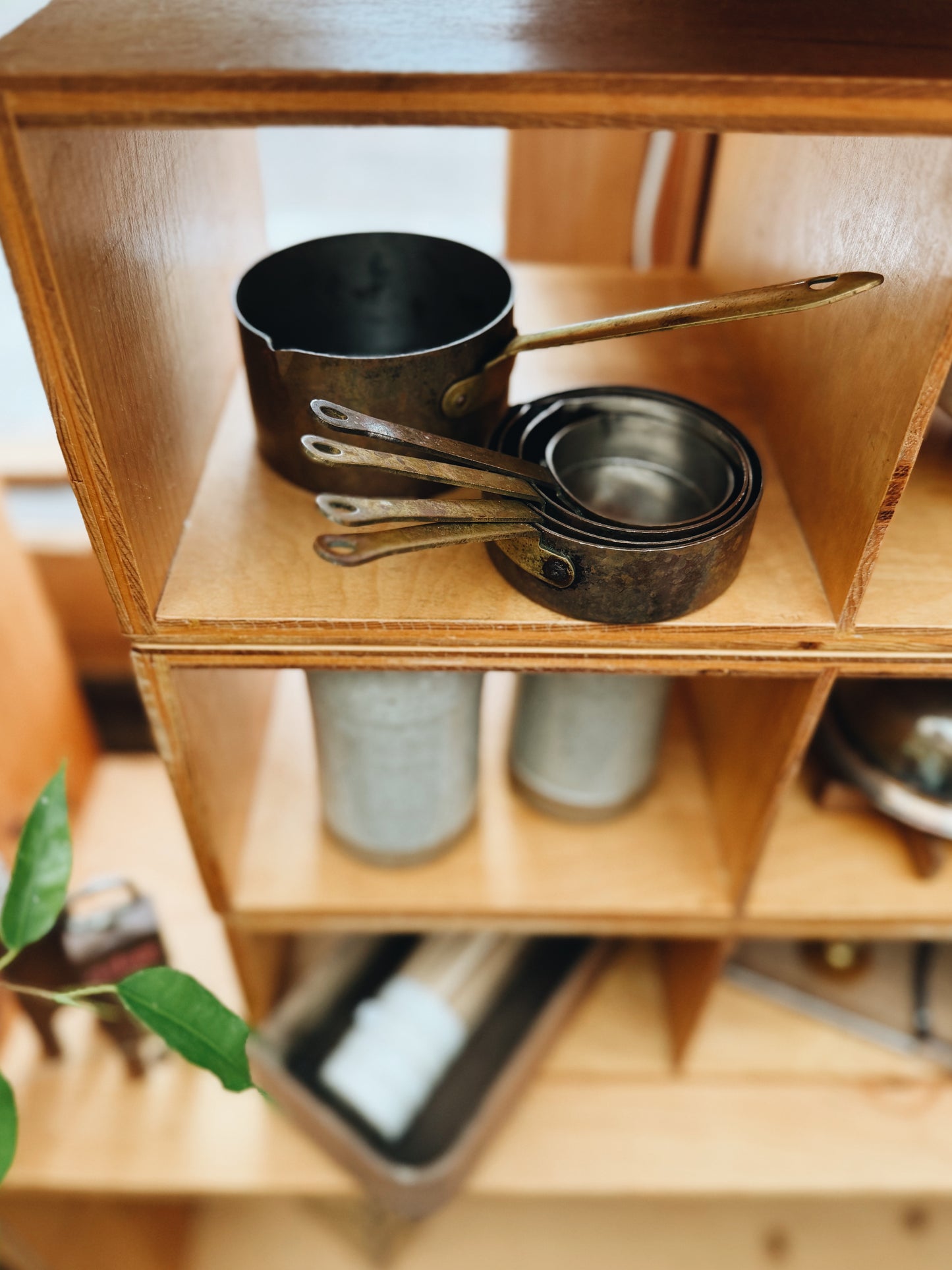 Vintage Copperplate Measures