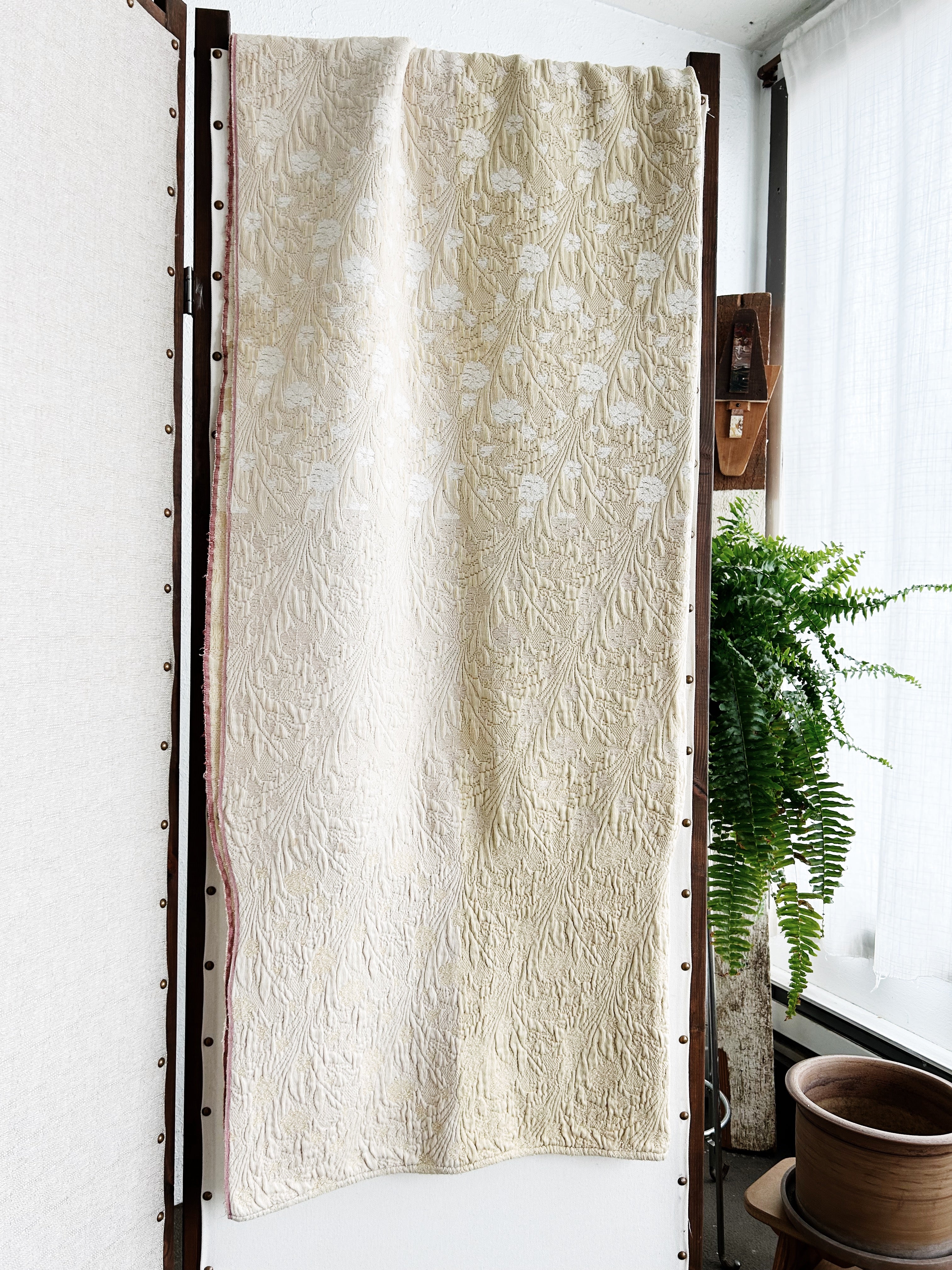 Vintage Cotton Matelasse Throw - Thumbnail 2