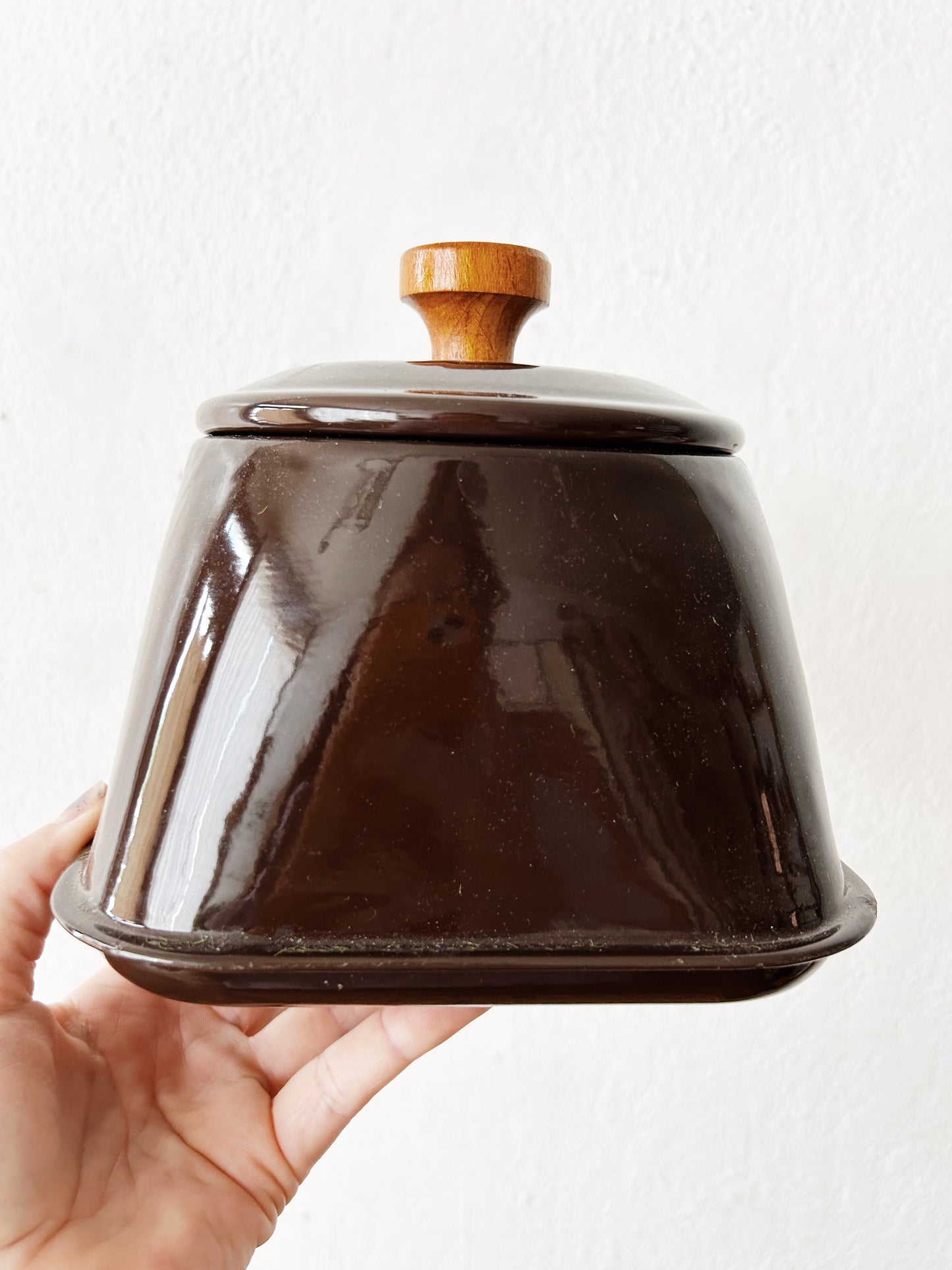 Mid Century Square Bottom Enamel Fondue Pan