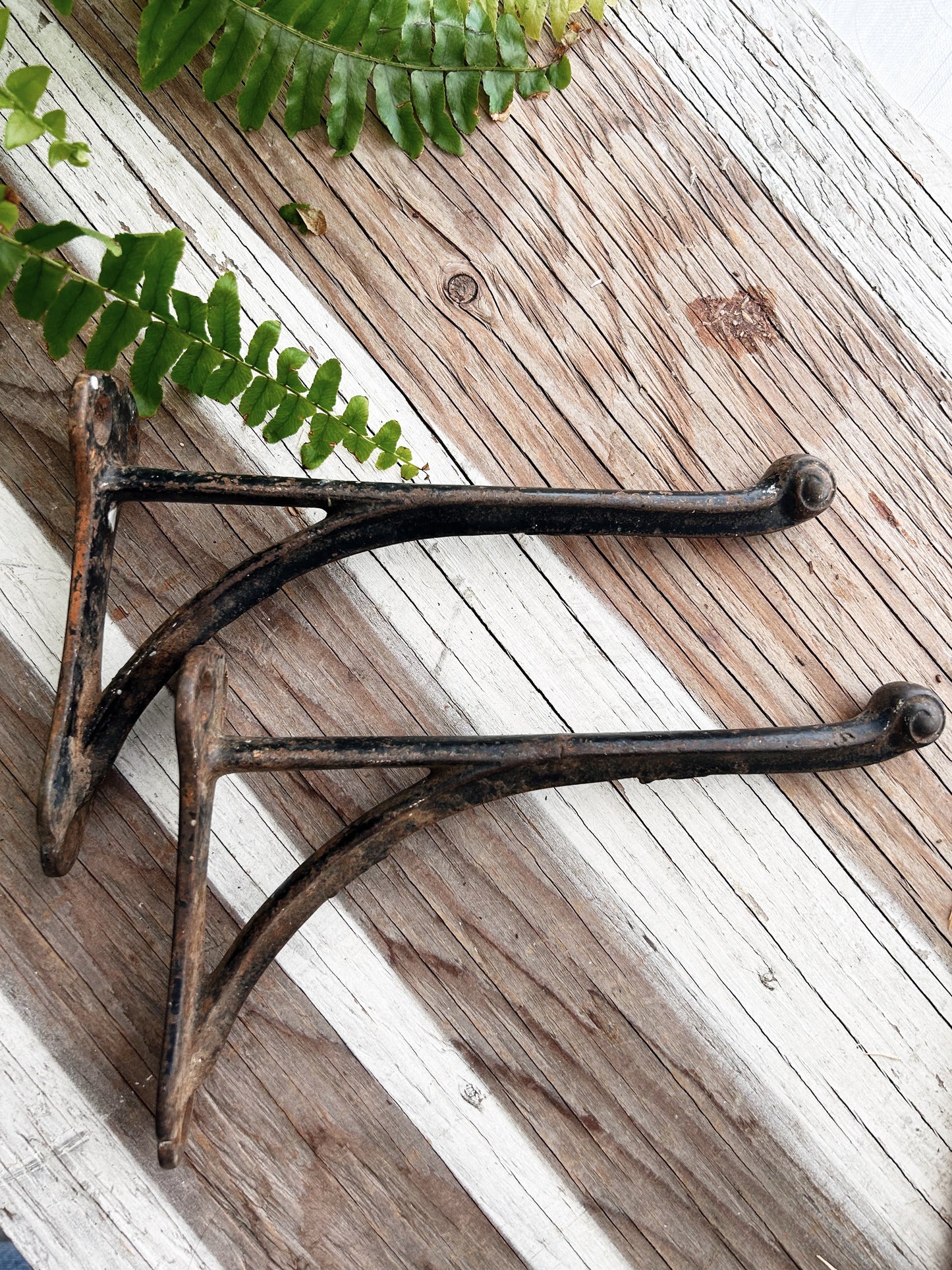 Antique Cast Iron Shelf Brackets