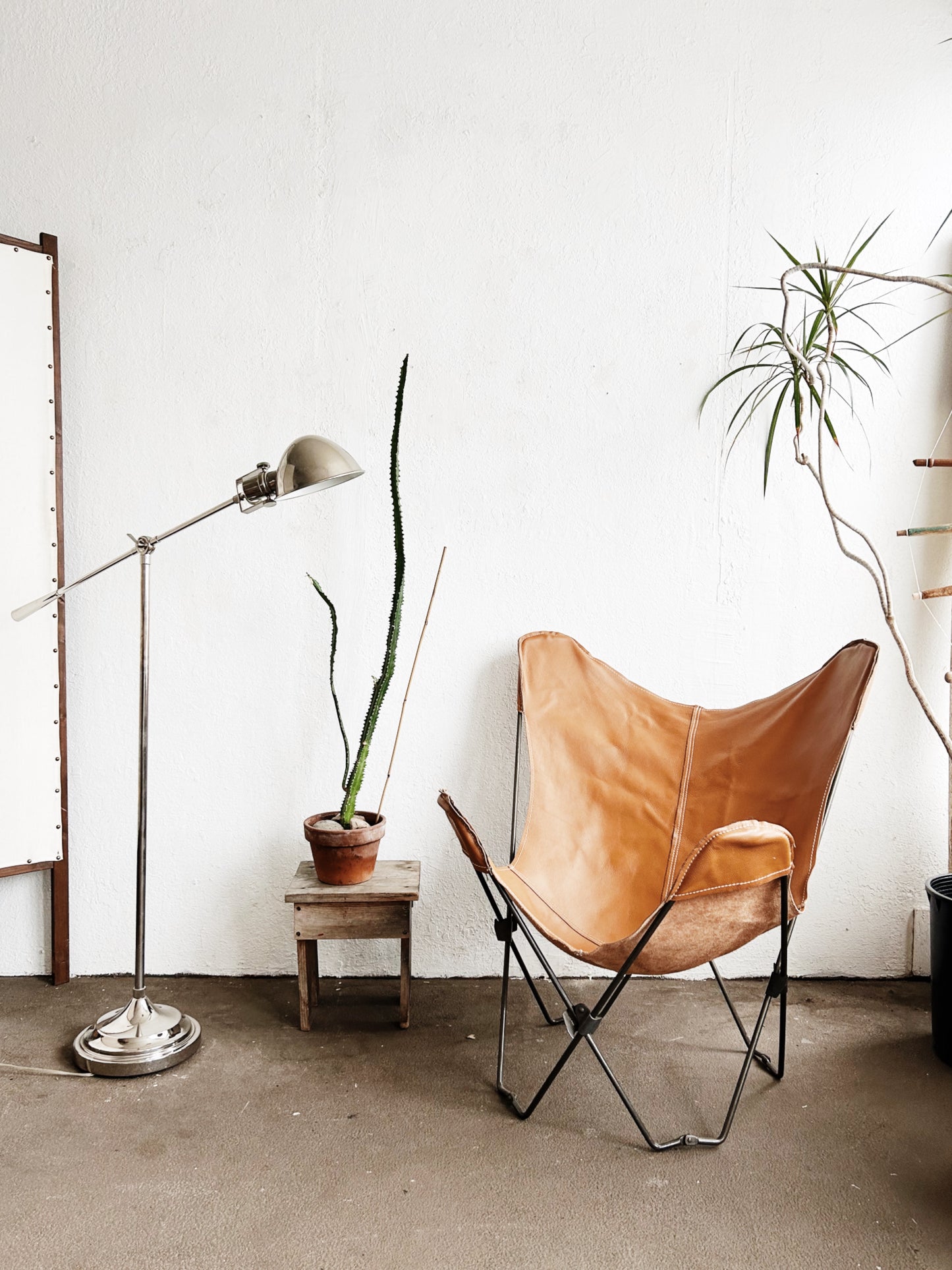 Contemporary Leather Butterfly Chair