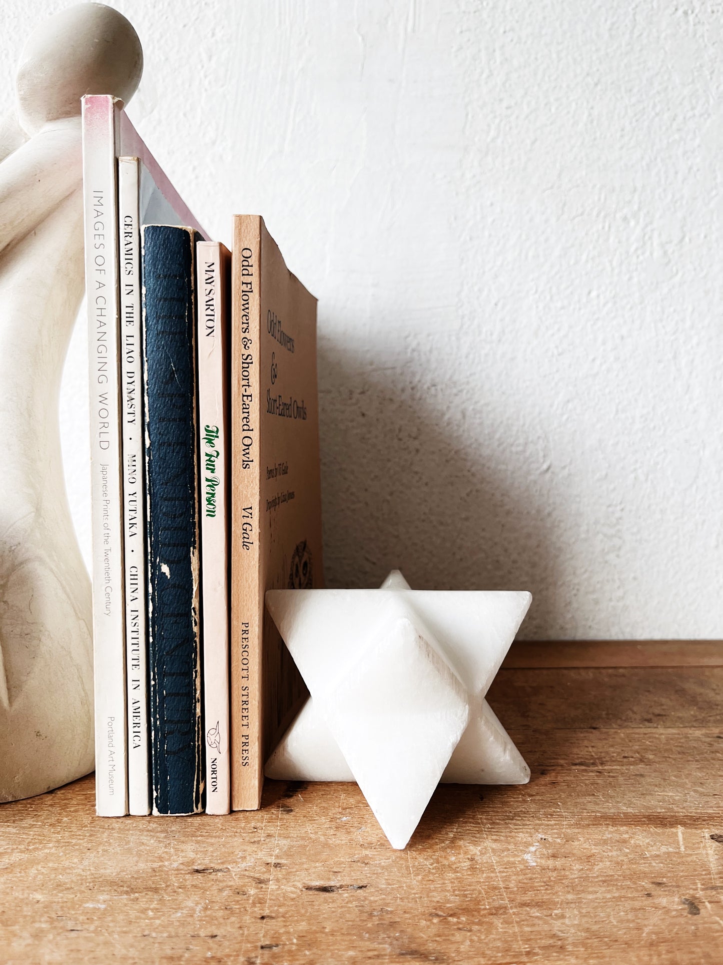 Vintage Quartz Stand