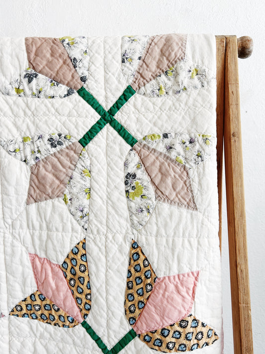 Vintage Cotton Tulip Quilt