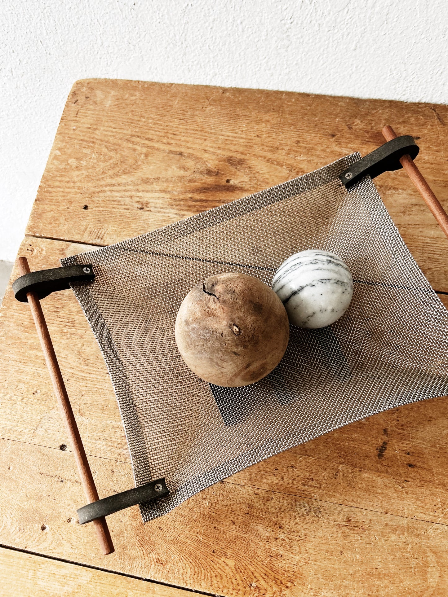 Art Moderne Mesh Basket