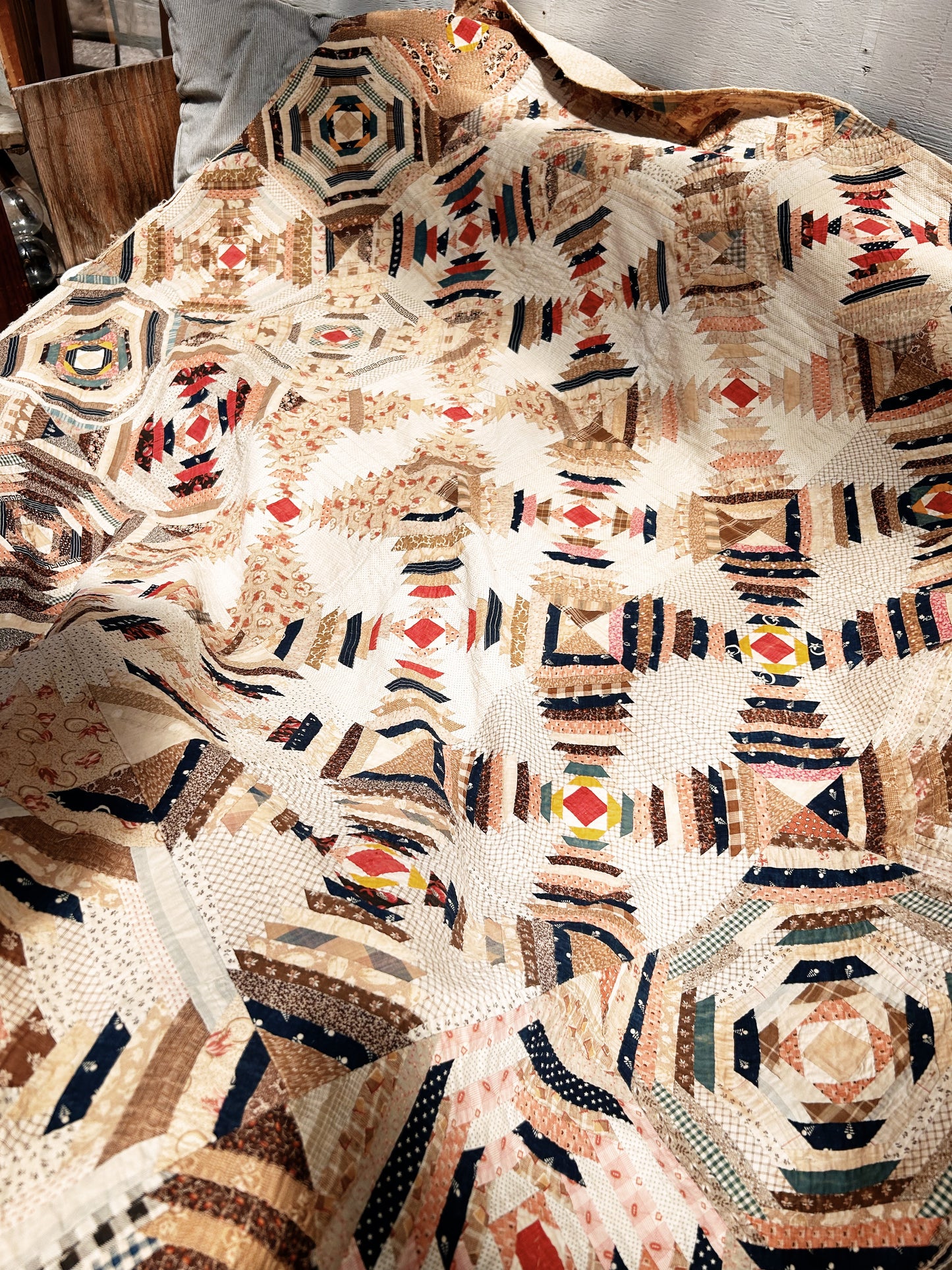 Stunning Antique Summer Quilt