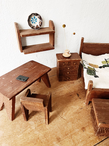 Vintage Folk Doll Furniture