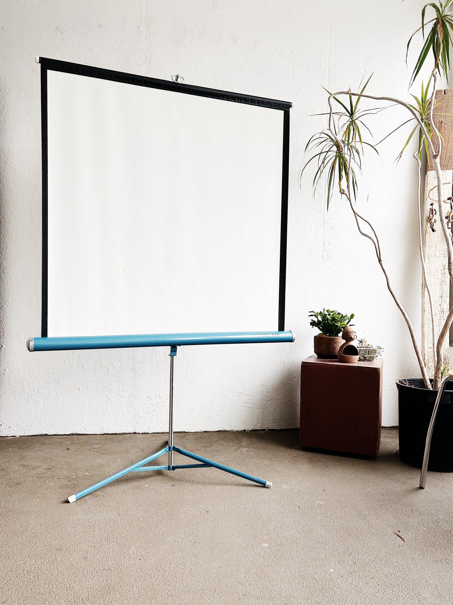 Mid Century Da-Lite Collapsible Projector Screen