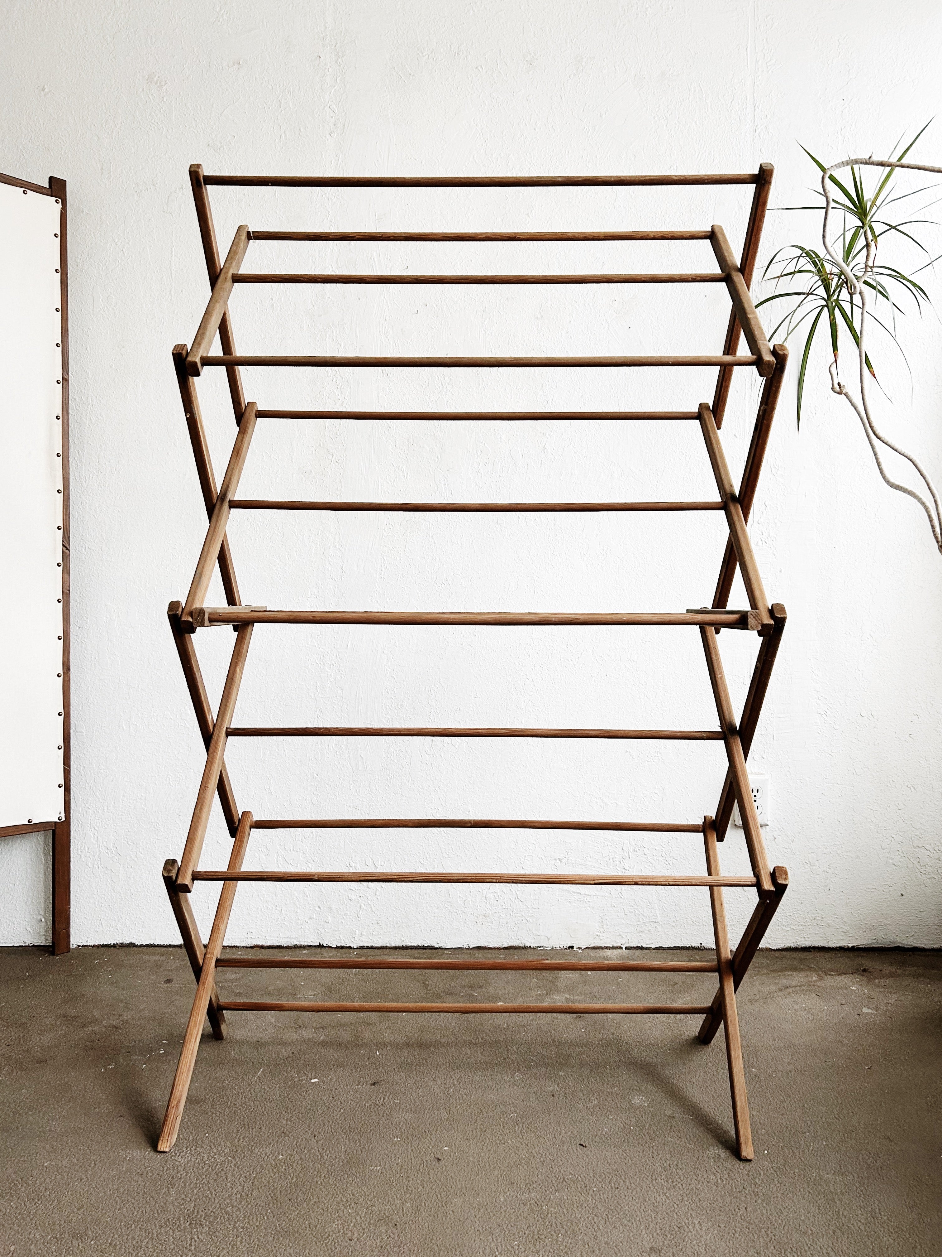 Tall Vintage Collapsible Wood Drying Rack - Thumbnail 3