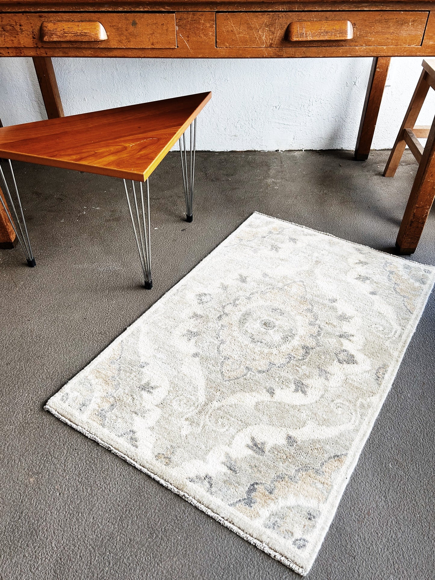 Lee Joffa Hand Knotted Wool Rug Pakistan