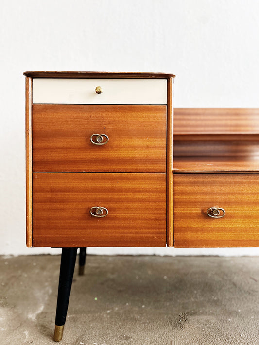 Mid Century Chest of Drawers