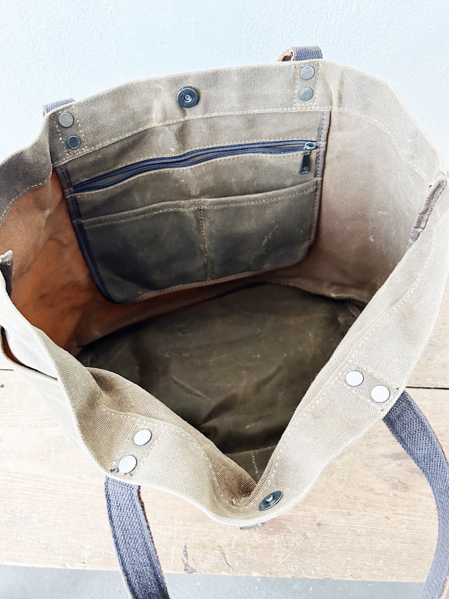 Eiken Nashville Large Waxed Canvas Tote