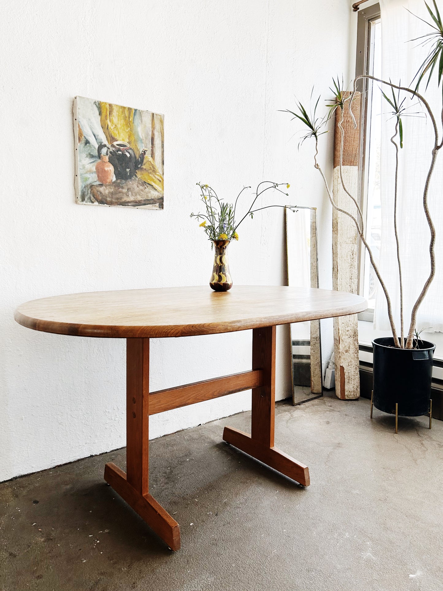 Vintage Standard of Gardner Oval Dining Table