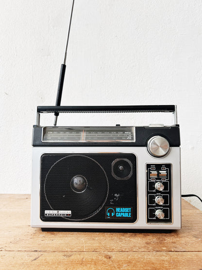 Mid Century GE Superadio