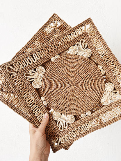 Vintage Oversized Woven Straw Trivet