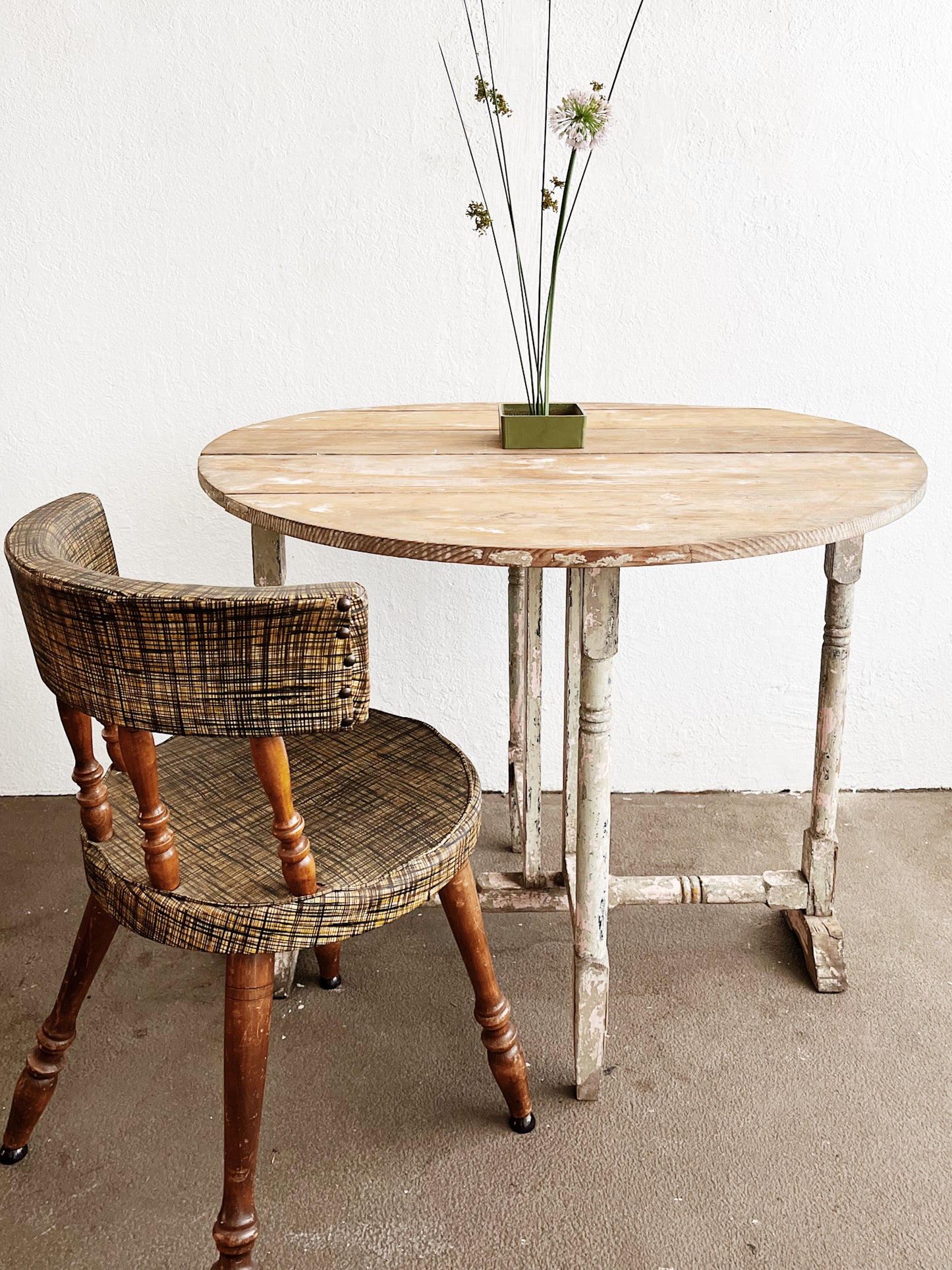 Antique Gustavian Tble