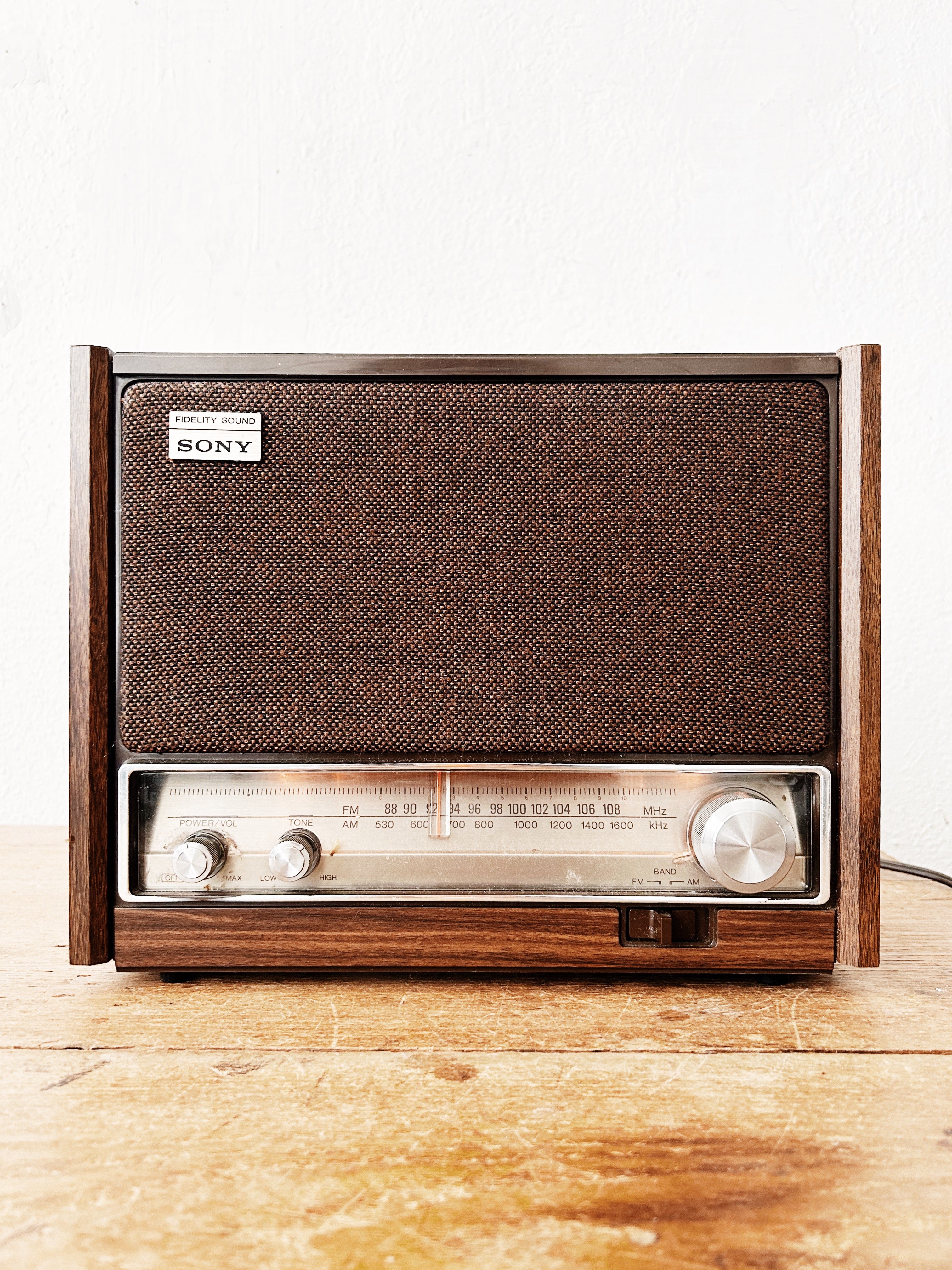 Mid Century Sony High Fidelity Radio – Maven Collective