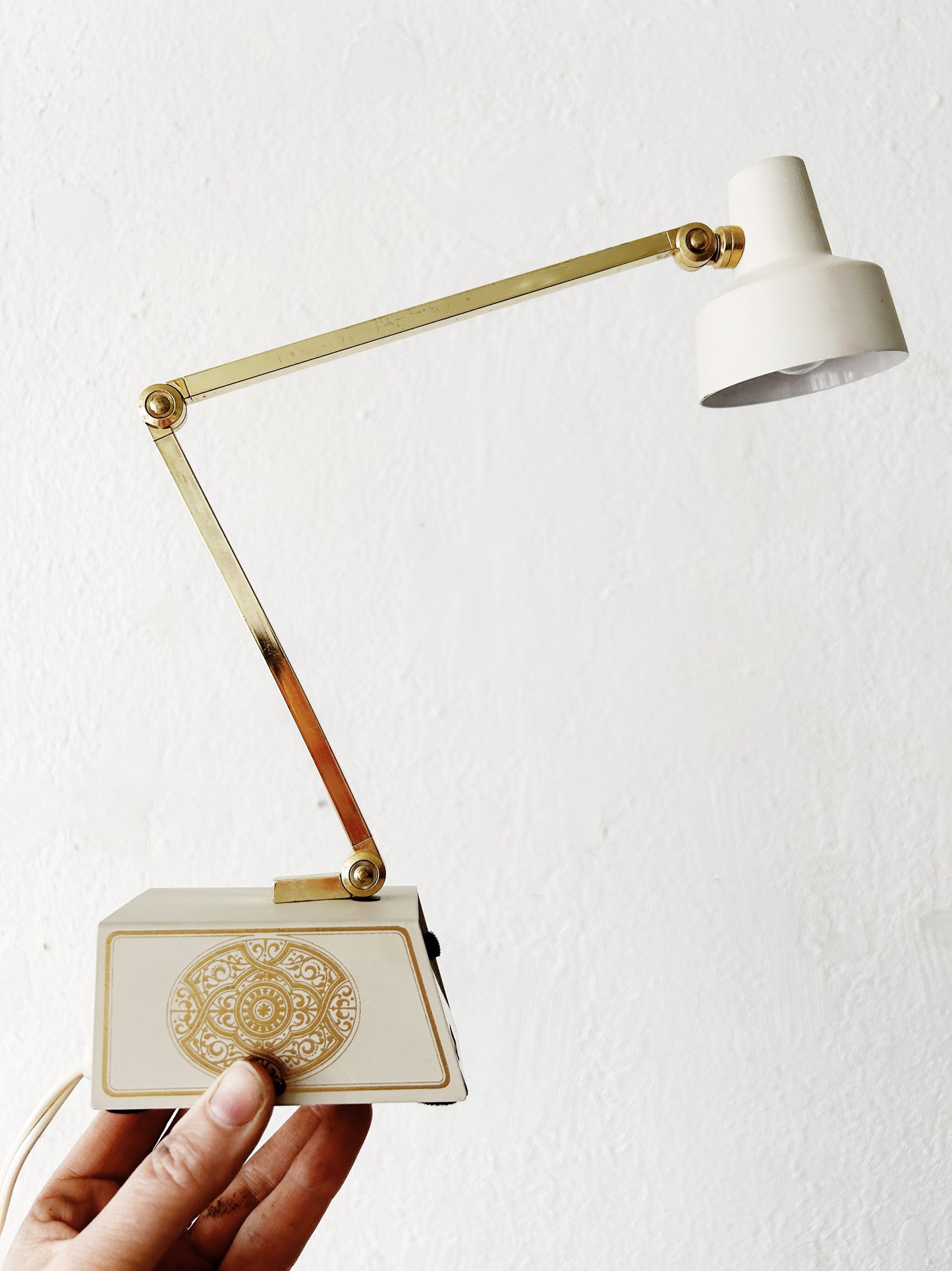 Mid Century Tensor Task Light