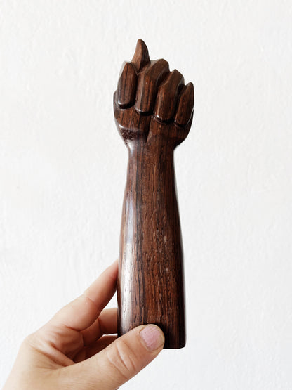 Cubist Style Mano Figa