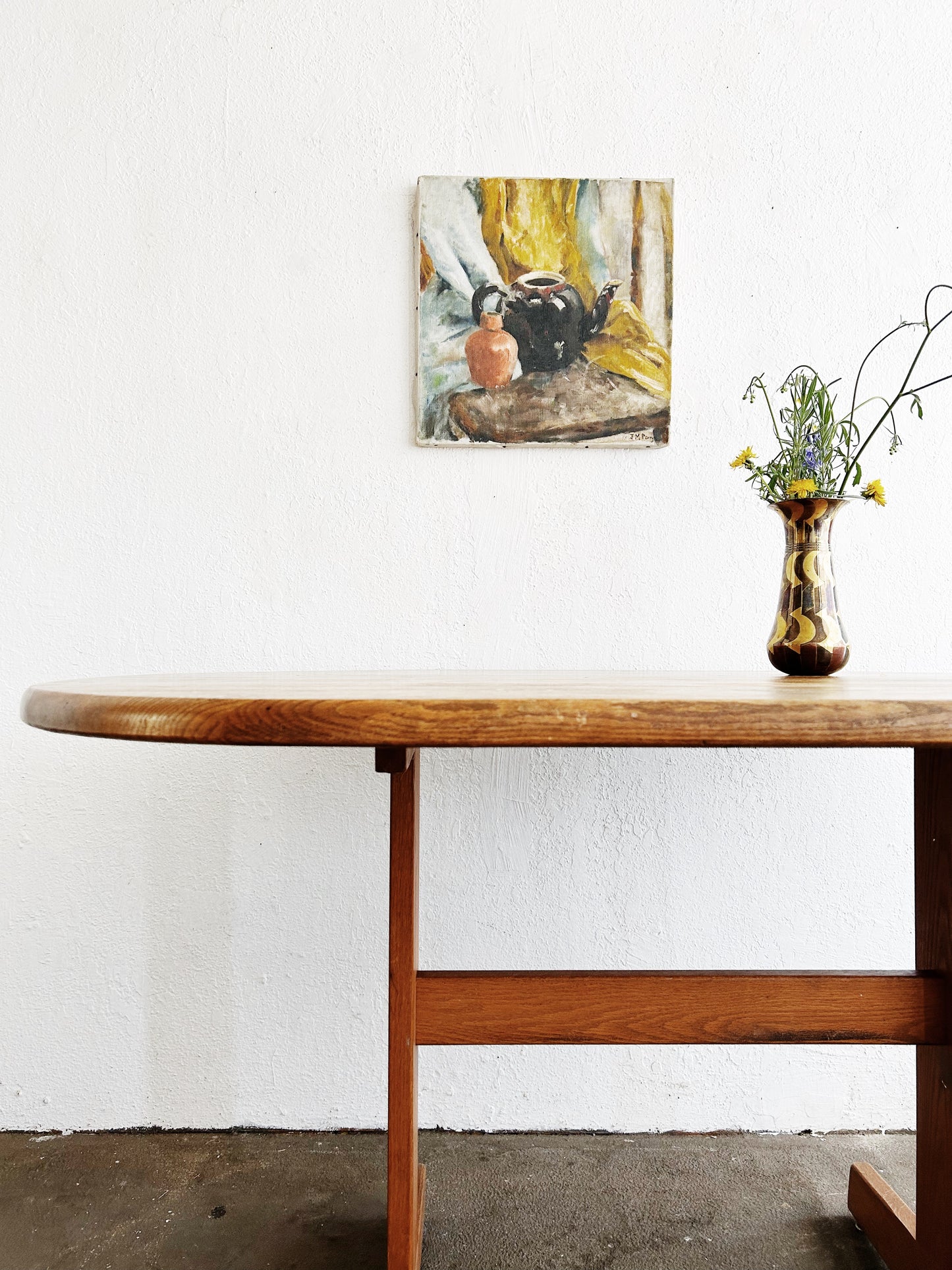 Vintage Standard of Gardner Oval Dining Table