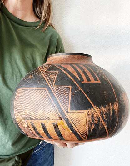 Anasazi Hand Painted Gord