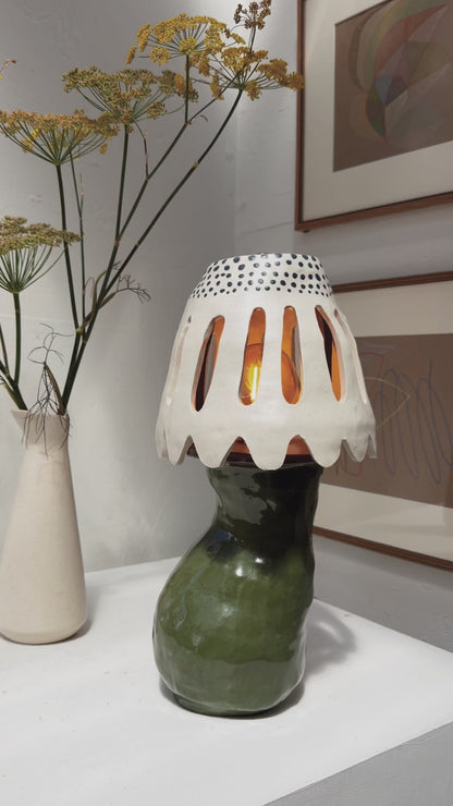 Rebecca Boraz Ceramic Daisy Lamp