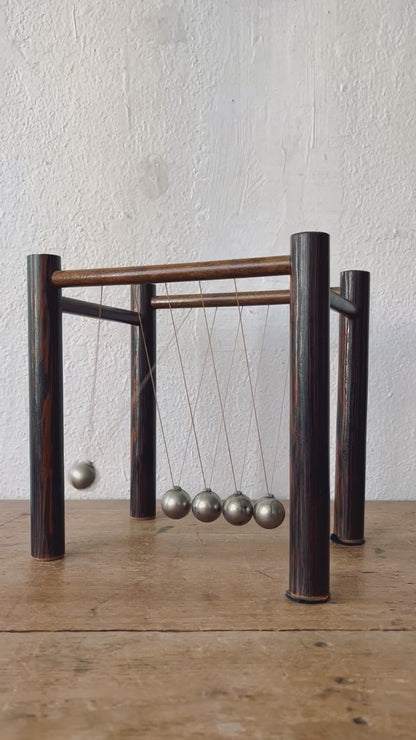 Vintage Newton’s Cradle