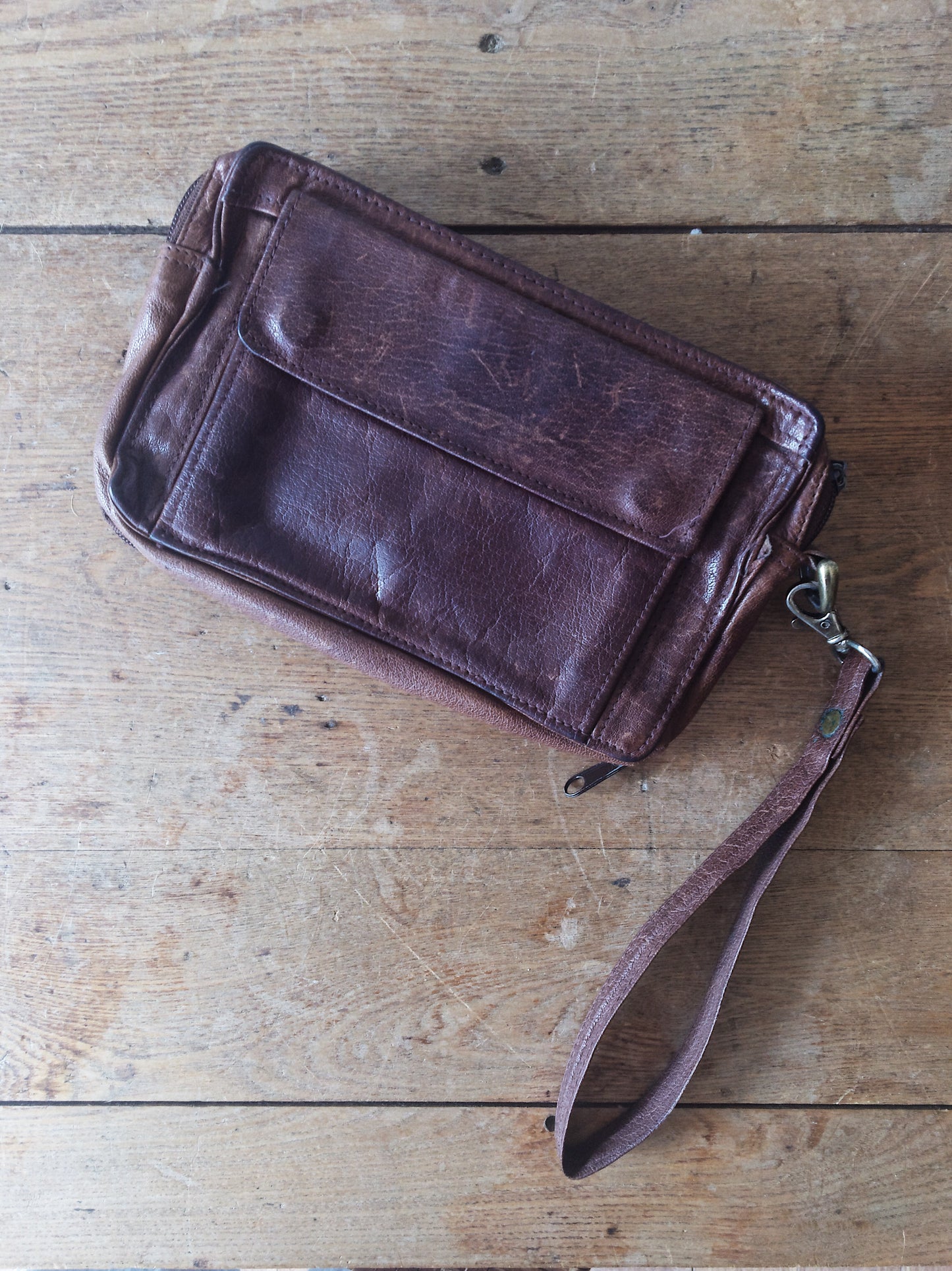 Vintage Wilson’s Leather Wallet Clutch