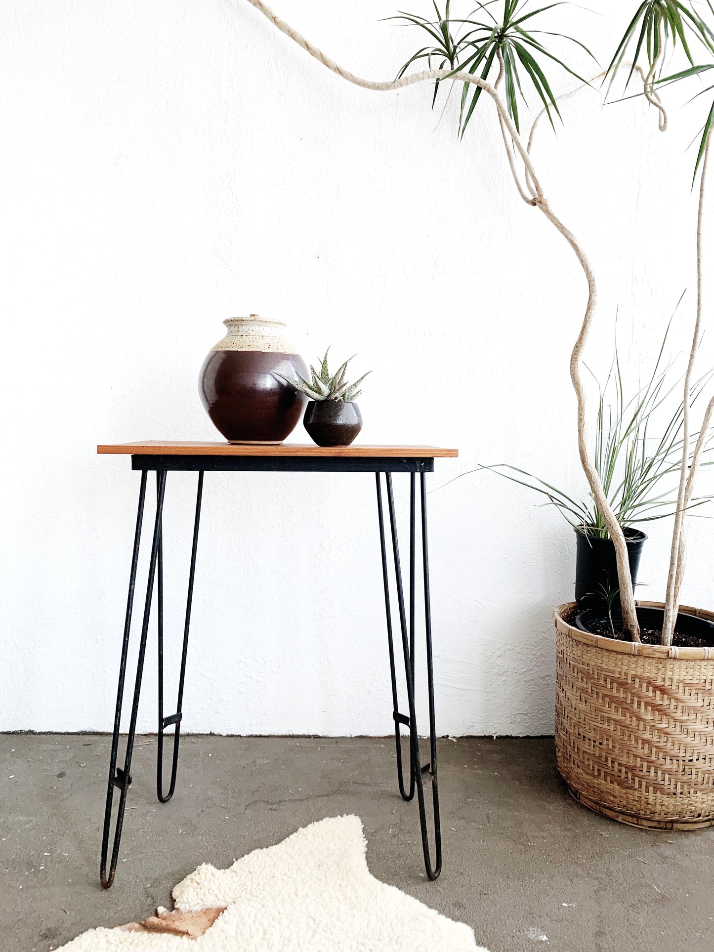 Hand Crafted Hair Pin Leg Table